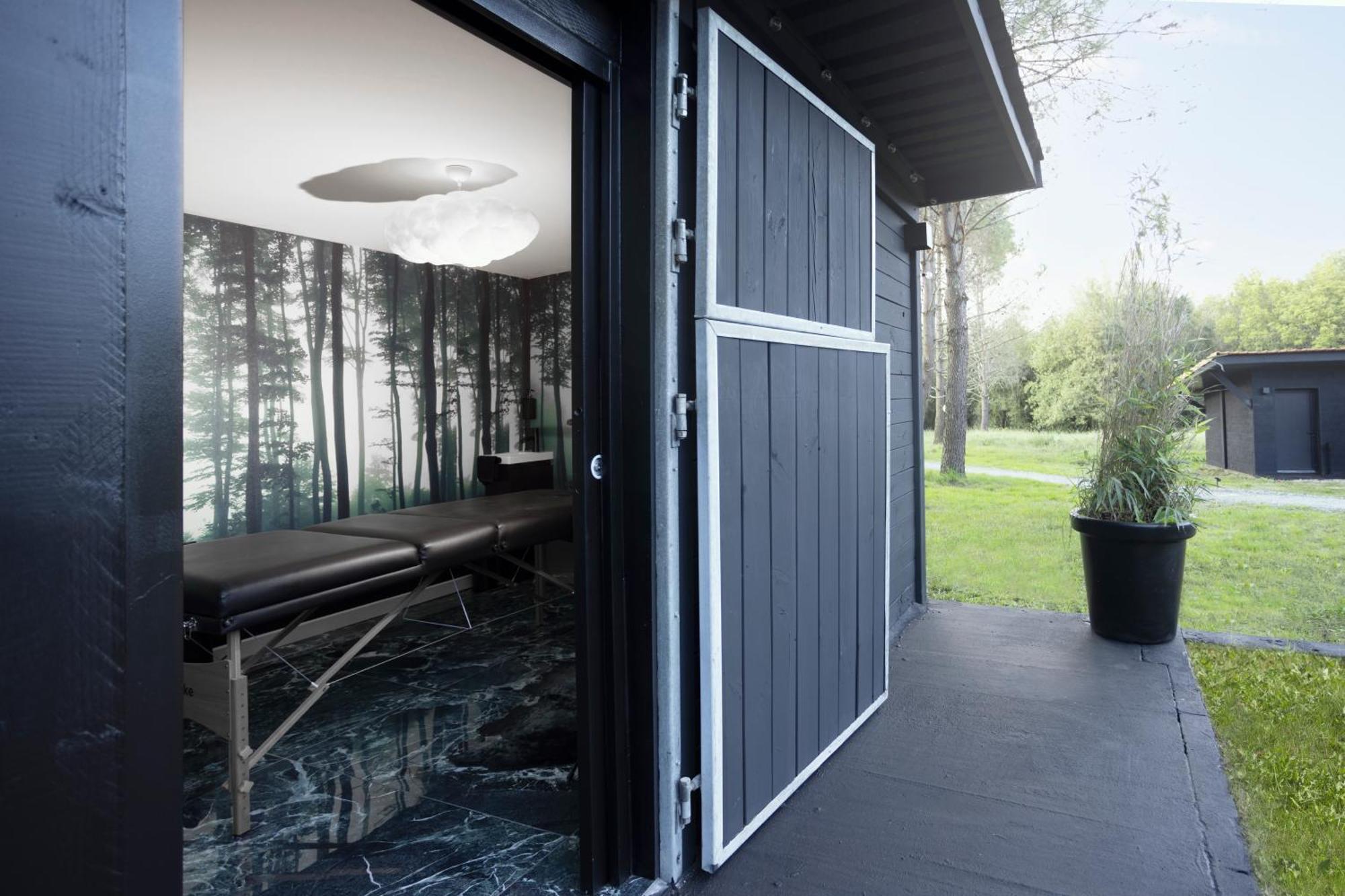 L Ost In Sensations -Hebergements Insolites Et Suites De Luxe Spa Sauna Piscine Foret Marcenais Extérieur photo