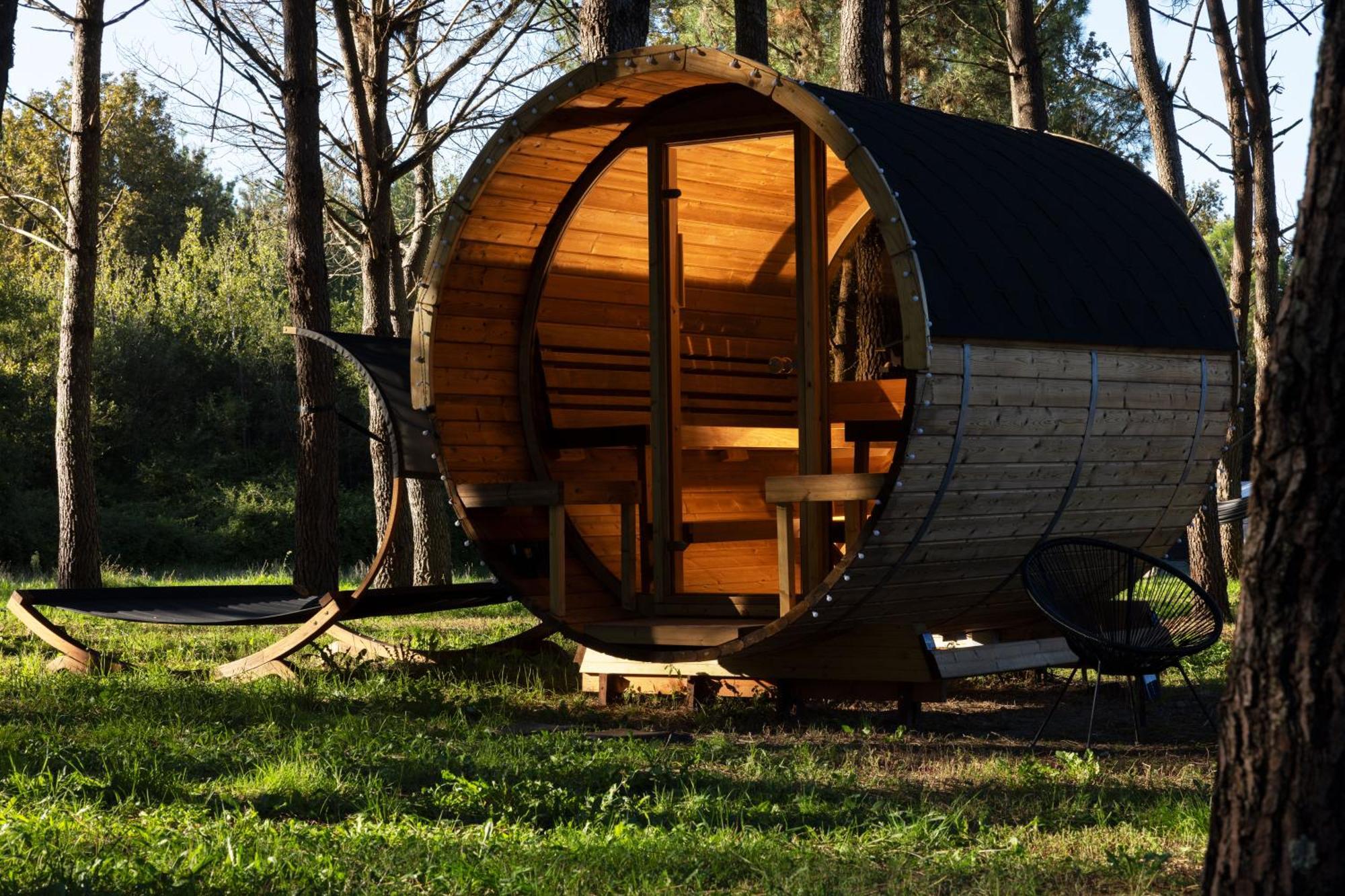 L Ost In Sensations -Hebergements Insolites Et Suites De Luxe Spa Sauna Piscine Foret Marcenais Extérieur photo